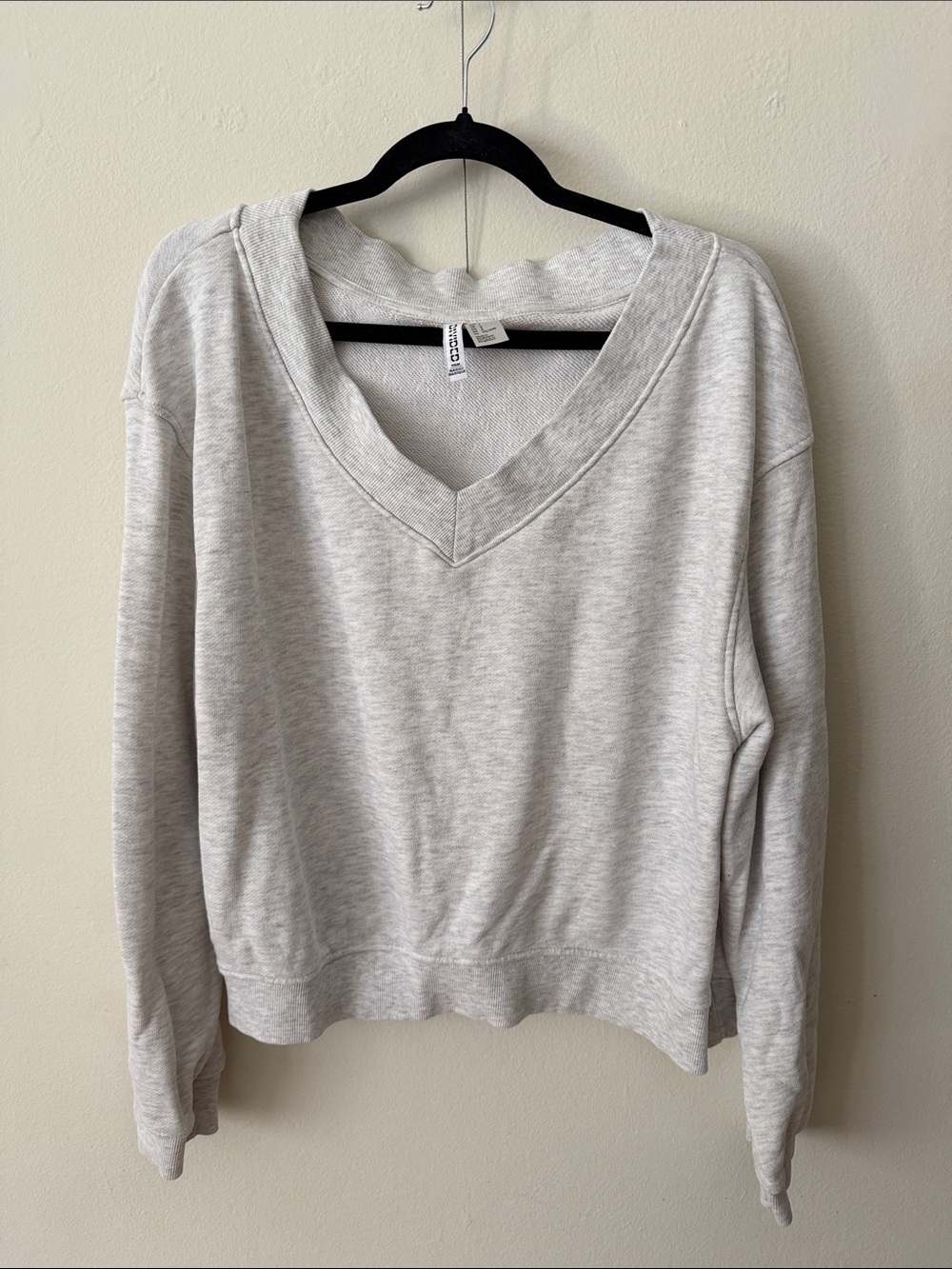 Light Gray V-Neck Women's Sweater - Unbranded